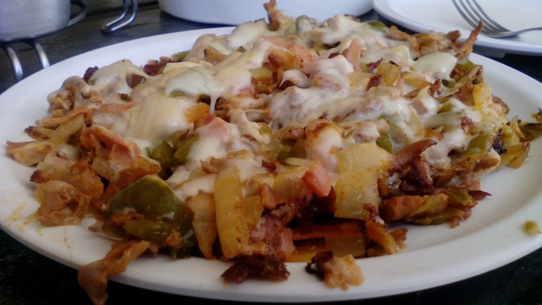 plato servido de alambra de res