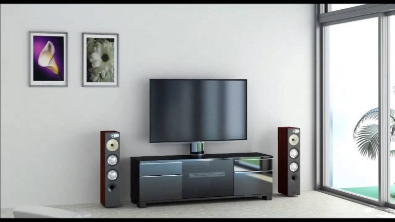 equipo de sonido y televisión, cuadros en la pared